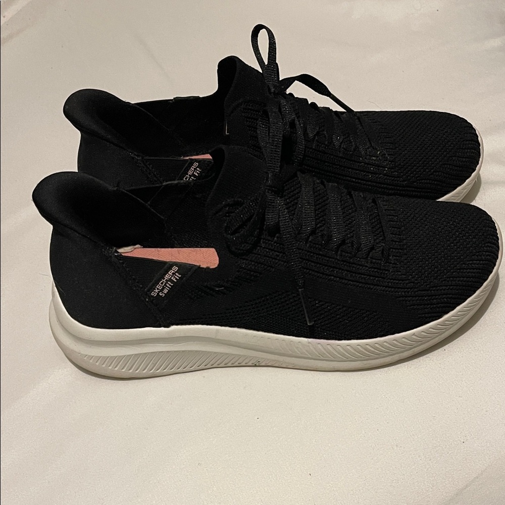 Skechers Black and White Women's Sneakers